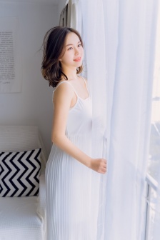 年轻的老师丝袜